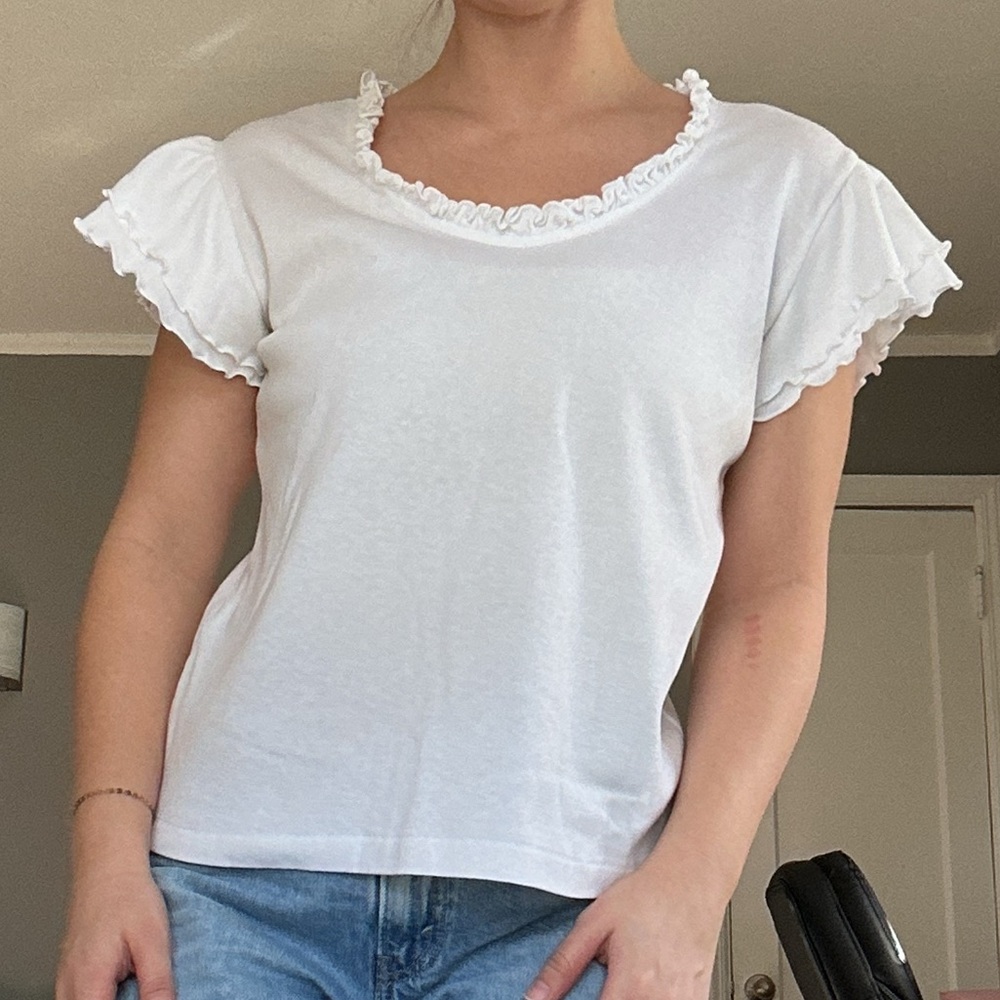 Vintage White Ruffle-Trim Short Sleeve Top